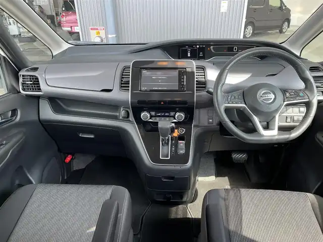 日産 セレナ ハイウェイスター V 愛知県 2020(令2)年 5.8万km ブリリアントホワイトパール ストラーダ7インチナビ/バックカメラ/ドライブレコーダー/ビルトインETC/革巻きステアリング/両側パワースライドドア/ハンズフリーオートスライド/エマージェンシーブレーキ/プロパイロット/車線逸脱警報機能/車線逸脱防止機能/ふらつき警報/ブラインドスポットモニター/ハイビームアシスト/純正LEDヘッドライト/フォグランプ/純正16インチアルミホイール/取扱説明書/保証書