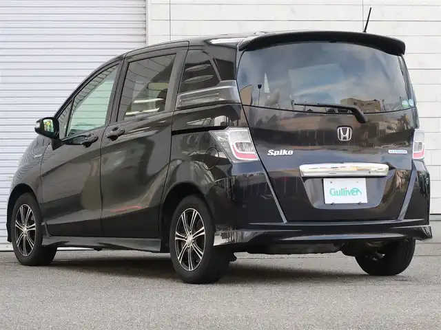 ホンダ フリード スパイク ハイブリット ジャストセレクション 石川県 2013(平25)年 10.8万km プレミアムブラキッシュパール スマートキー/スペアキー/オートライト/HIDライト/クルーズコントロール/社外ナビゲーション/フルセグテレビ/Bluetooth/USB/HDMIケーブル/左片側パワースライドドア/アイドリングストップ/ETC/電動格納ミラー/純正フロアマット