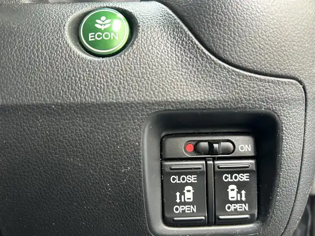 ホンダ Ｎ ＢＯＸ カスタム G Lパッケージ 大阪府 2015(平27)年 9.5万km スマートブラック 社外メモリナビ（AVIC-ZH0999）/BT/CD/DVD/フルセグTV/iPod/両側パワースライドドア/バックカメラ/アイドリングストップ/オートライト/横滑り防止装置/プッシュスタート/後席ロールサンシェード/シートバックテーブル/純正フロアマット/フロントフォグランプ/車高調（TEIN）/ETC