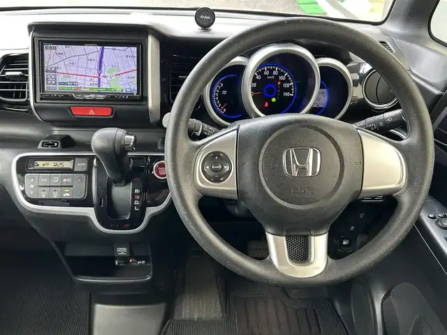 ホンダ Ｎ ＢＯＸ カスタム G Lパッケージ 大阪府 2015(平27)年 9.5万km スマートブラック 社外メモリナビ（AVIC-ZH0999）/BT/CD/DVD/フルセグTV/iPod/両側パワースライドドア/バックカメラ/アイドリングストップ/オートライト/横滑り防止装置/プッシュスタート/後席ロールサンシェード/シートバックテーブル/純正フロアマット/フロントフォグランプ/車高調（TEIN）/ETC