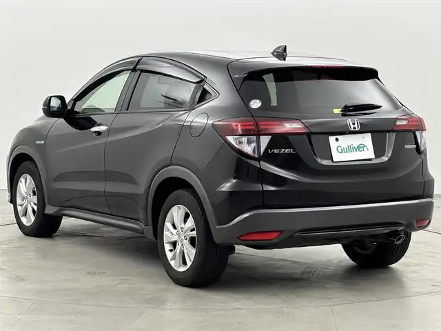 ホンダ ヴェゼル ハイブリッド X ホンダセンシング 福岡県 2016(平28)年 6.6万km クリスタルブラックパール 純正ナビ／フルセグＴＶ　/バックカメラ　/ビルトインＥＴＣ　/アダプティブクルコン　/ホンダセンシング　/コーナーセンサー　/衝突軽減　/レーンキープ　/パドルシフト　/純正１６インチアルミホイール　/ＬＥＤヘッドライト