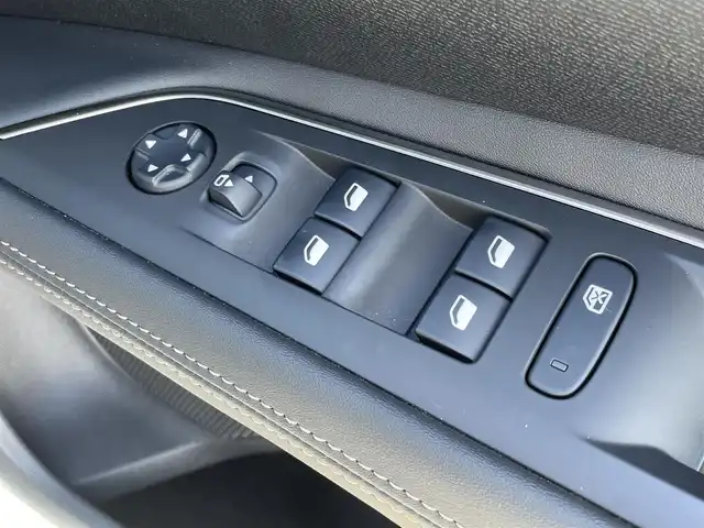 プジョー ３００８ GTライン 東京都 2019(令1)年 4.6万km パール ワンオーナー/純正ディスプレイオーディオ/バックカメラ/サイドカメラ/パワーバックドア/ACC/BSM/レーンキープ/社外前後ドライブレコーダー/LEDヘッドライト