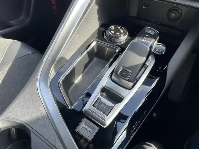プジョー ３００８ GTライン 東京都 2019(令1)年 4.6万km パール ワンオーナー/純正ディスプレイオーディオ/バックカメラ/サイドカメラ/パワーバックドア/ACC/BSM/レーンキープ/社外前後ドライブレコーダー/LEDヘッドライト