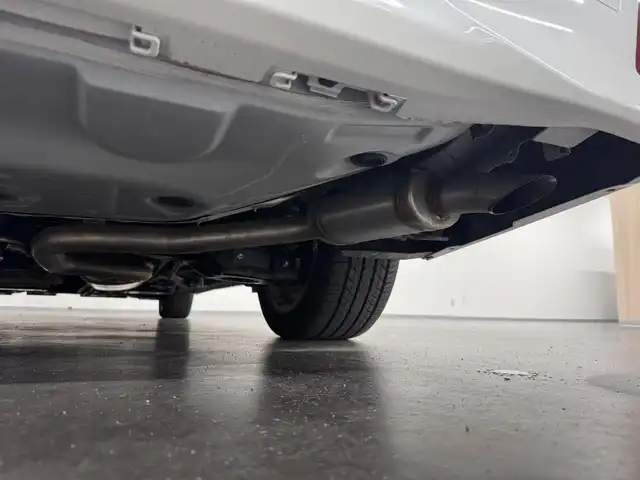 トヨタ アルファード S Cパッケージ 三重県 2022(令4)年 1.3万km ホワイトパールクリスタルシャイン ガソリン/FF/MTモード付インパネCVT/純正 9インチナビ/（AM/FM/HDMI/USB/iPod/USB/Bluetooth/TV/Miracast/AppleCarPlay/AndroidAuto）/12.1インチ 後席モニター V12T-R68C/バックカメラ/両側パワースライドドア/ビルトイン ETC/Toyota Safety Sense/・プリクラッシュセーフティ/・レーントレーシングアシスト/・レーダークルコン/・アダプティブハイビームシステム/・ロードサインアシスト/・パーキングサポートブレーキ（静止物＋後方接近車両）/・【OP】ブラインドスポットモニター＆リヤクロストラフィックオートブレーキ/・先行車発進告知機能/など/装備/・【OP】ツインムーンルーフ/・【OP】デジタルインナーミラー/・合皮シート/・パワーシート（D/N）/・エグゼクティブパワーシート（電動リクライニング＆オットマン（N/2nd））/・パワーバックドア/・シートヒーター、ベンチレーション（D/N）/・ステアリングヒーター/・AC100Vコンセント/・オートライト/・3眼フルLEDヘッドランプ＋フロントフォグランプ/・ステアリングスイッチ/・左右後席独立オートエアコン/など