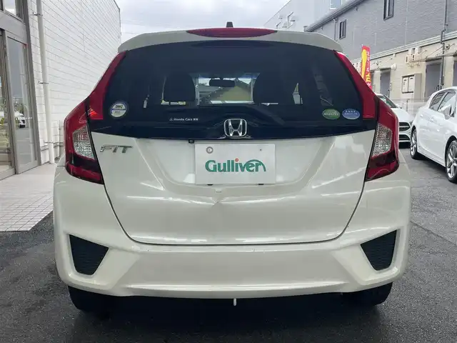ホンダ フィット 13G Fパッケージ 愛知県 2015(平27)年 9.2万km プレミアムホワイトパール 純正インターナビ〈VXM-155VSI〉/・DVD/USB/SD/・Bluetooth/ワンセグTV/AUX/バックカメラ/ETC/スマートキー＆プッシュスタート