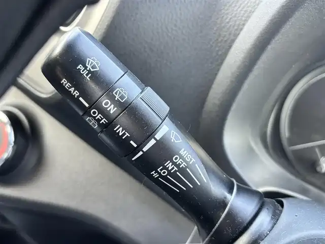 トヨタ ヴィッツ ジュエラ 熊本県 2015(平27)年 4.7万km ボルドーマイカメタリック 純正ナビ（NSCP-W64）/【ワンセグTV/CD/DVD/Bluetooth】/バックカメラ/衝突軽減装置/ETC/電動格納ミラー/純正フロアマット/純正ドアバイザー/横滑り防止/盗難防止装置/保証書/取扱説明書