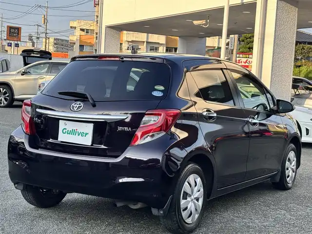 トヨタ ヴィッツ ジュエラ 熊本県 2015(平27)年 4.7万km ボルドーマイカメタリック 純正ナビ（NSCP-W64）/【ワンセグTV/CD/DVD/Bluetooth】/バックカメラ/衝突軽減装置/ETC/電動格納ミラー/純正フロアマット/純正ドアバイザー/横滑り防止/盗難防止装置/保証書/取扱説明書