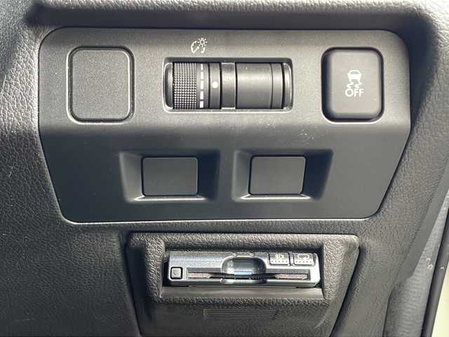 スバル フォレスター Xブレイク 栃木県 2015(平27)年 14.9万km デザートカーキ ワンオーナー/取扱説明書/純正ナビ/CN-LR700D/バックカメラ/ビルトインETC/純正フロアマット/純正ドアバイザー/ルーフレール/X-MODE/シートヒーター　前席/アイサイト/電動格納ミラー/オートライト/フォグランプ/バックフォグランプ/パドルシフト