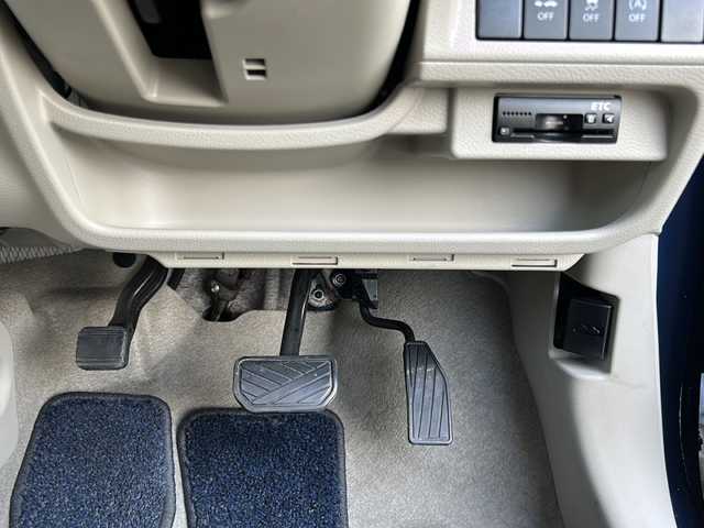 スズキ ラパン モード 静岡県 2019(令1)年 3.4万km ノクターンブルーパール ディスプレイオーディオ/FM/AM/CD/DVD/Bluetooth/USB/ipod/AUX/主要装備/・シートヒーター　/・アイドリングストップ　/・ステアリングリモコン　/・ＥＴＣ　/・オートライト　/・横滑り防止装置　/・衝突軽減システム　/・ディスプレイオーディオ　/・純正ホイールキャップ　/・スマートキー　/・プッシュスタート/・純正フロアマット