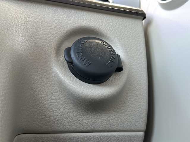 スズキ ラパン モード 静岡県 2019(令1)年 3.4万km ノクターンブルーパール ディスプレイオーディオ/FM/AM/CD/DVD/Bluetooth/USB/ipod/AUX/主要装備/・シートヒーター　/・アイドリングストップ　/・ステアリングリモコン　/・ＥＴＣ　/・オートライト　/・横滑り防止装置　/・衝突軽減システム　/・ディスプレイオーディオ　/・純正ホイールキャップ　/・スマートキー　/・プッシュスタート/・純正フロアマット