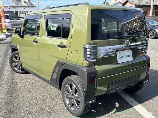 ダイハツ タフト G ターボ 愛知県 2020(令2)年 2.8万km フォレストカーキメタリック /禁煙車/スカイフィールトップ//純正9インチディスプレイオーディオ//フルセグTV/Bluetooth//AppleCarplay・AndroidAuto//バックカメラ/ETC//ドライブレコーダー//スマートアシスト//衝突被害軽減ブレーキ//車線逸脱抑制機能//アダプティブクルーズコントロール/　（全車速追従機能付き）//先行車発進お知らせ//前席シートヒーター//LEDオートライト//電動格納ミラー//純正１５インチアルミ//電子パーキング//ブレーキホールド//コーナーセンサー//純正フロアマット//純正ドアバイザー//ISOFIX//ルーフレール//新車保証書/取扱説明書//スペアキー×１//車検R9年６月２３日まで//登録時走行２７２６９ｋｍ