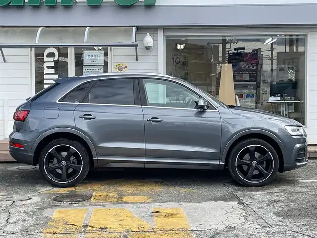 アウディ Ｑ３ 1．4 TFSI スポーツ 神奈川県 2016(平28)年 6.2万km グレー 純正HDDナビ/　（CD・DVD）/フルセグTV/バックカメラ/黒革シート/前席シートヒーター/LEDヘッドライト/パワーバックドア/コーナーセンサー/スマートキー×2/ETC/保証書/取扱説明書/H29/30/R3/R5記録簿有り