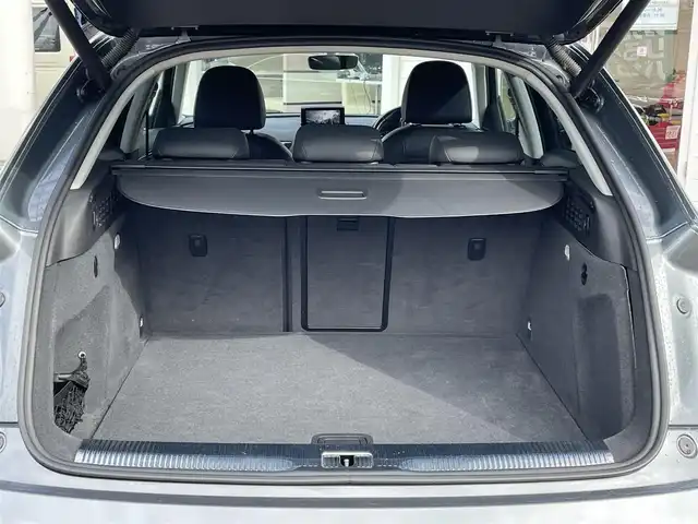 アウディ Ｑ３ 1．4 TFSI スポーツ 神奈川県 2016(平28)年 6.2万km グレー 純正HDDナビ/　（CD・DVD）/フルセグTV/バックカメラ/黒革シート/前席シートヒーター/LEDヘッドライト/パワーバックドア/コーナーセンサー/スマートキー×2/ETC/保証書/取扱説明書/H29/30/R3/R5記録簿有り