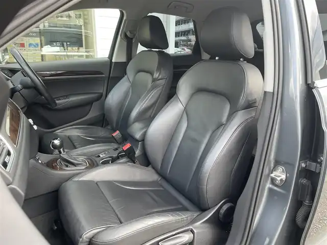 アウディ Ｑ３ 1．4 TFSI スポーツ 神奈川県 2016(平28)年 6.2万km グレー 純正HDDナビ/　（CD・DVD）/フルセグTV/バックカメラ/黒革シート/前席シートヒーター/LEDヘッドライト/パワーバックドア/コーナーセンサー/スマートキー×2/ETC/保証書/取扱説明書/H29/30/R3/R5記録簿有り