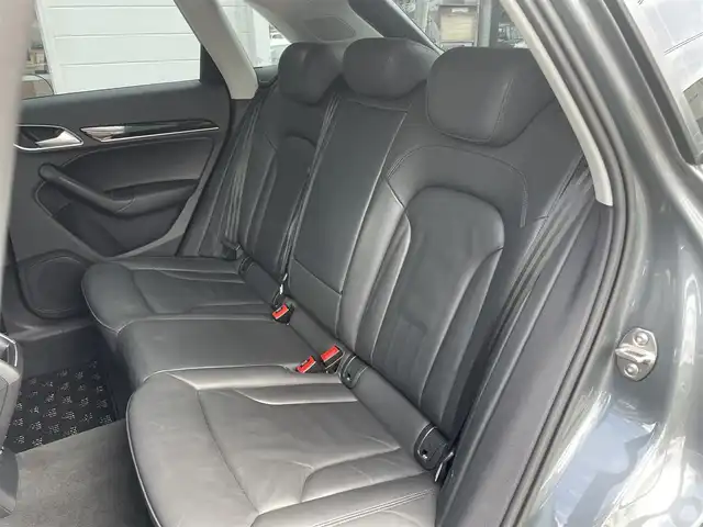 アウディ Ｑ３ 1．4 TFSI スポーツ 神奈川県 2016(平28)年 6.2万km グレー 純正HDDナビ/　（CD・DVD）/フルセグTV/バックカメラ/黒革シート/前席シートヒーター/LEDヘッドライト/パワーバックドア/コーナーセンサー/スマートキー×2/ETC/保証書/取扱説明書/H29/30/R3/R5記録簿有り