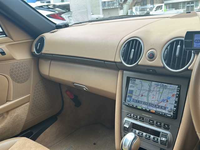 ポルシェ ボクスター 兵庫県 2006(平18)年 5.1万km 赤 オープンカー/社外ナビ/　AM/FM/CD/DVD/ワンセグTV/ビルトインETC/前方ドライブレコーダー/シートヒーター（D+N席）/純正フロアマット/アンチロック・ブレーキ・システム/純正アルミホイール（17インチ）/エアバッグ（W+サイド）/保証書/取扱説明書