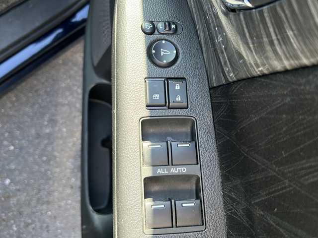 ホンダ オデッセイ ハイブリッド アブソルート ホンダセンシング 茨城県 2017(平29)年 9.2万km プレミアムヴィーナスブラックP 純正ナビ（VXM-175VFEi）/【フルセグTV/CD/DVD/Bluetooth】/バックカメラ/純正フリップダウンモニター/両側パワースライドドア/ホンダセンシング/衝突軽減ブレーキ/レーダークルーズコントロール/レーンキープアシスト/先行車発進お知らせ機能/横滑り防止装置/ECON/黒ハーフレザーシート/運転席パワーシート/純正17インチAW/オートライト/LEDヘッドライト/フォグランプ/革巻きステアリング/ステアリングスイッチ