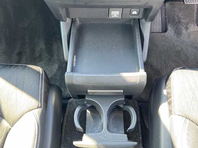 ホンダ オデッセイ ハイブリッド アブソルート ホンダセンシング 茨城県 2017(平29)年 9.2万km プレミアムヴィーナスブラックP 純正ナビ（VXM-175VFEi）/【フルセグTV/CD/DVD/Bluetooth】/バックカメラ/純正フリップダウンモニター/両側パワースライドドア/ホンダセンシング/衝突軽減ブレーキ/レーダークルーズコントロール/レーンキープアシスト/先行車発進お知らせ機能/横滑り防止装置/ECON/黒ハーフレザーシート/運転席パワーシート/純正17インチAW/オートライト/LEDヘッドライト/フォグランプ/革巻きステアリング/ステアリングスイッチ