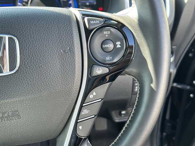 ホンダ オデッセイ ハイブリッド アブソルート ホンダセンシング 茨城県 2017(平29)年 9.2万km プレミアムヴィーナスブラックP 純正ナビ（VXM-175VFEi）/【フルセグTV/CD/DVD/Bluetooth】/バックカメラ/純正フリップダウンモニター/両側パワースライドドア/ホンダセンシング/衝突軽減ブレーキ/レーダークルーズコントロール/レーンキープアシスト/先行車発進お知らせ機能/横滑り防止装置/ECON/黒ハーフレザーシート/運転席パワーシート/純正17インチAW/オートライト/LEDヘッドライト/フォグランプ/革巻きステアリング/ステアリングスイッチ