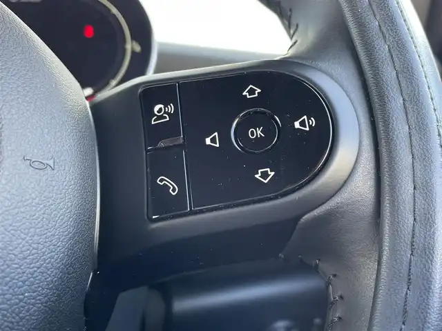 ＭＩＮＩ ＢＭＷ ミニ クーパー ブリックレーンED 東京都 2022(令4)年 0.5万km ホワイト・シルバー コンフォートアクセス/アダプティブクルーズコントロール/純正ドライブレコーダー/純正ナビ/バックカメラ/ミニドライビングモード/ドライビングアシスタントパッケージ/ETC2.0/衝突被害軽減ブレーキ/レーンキープアシスト