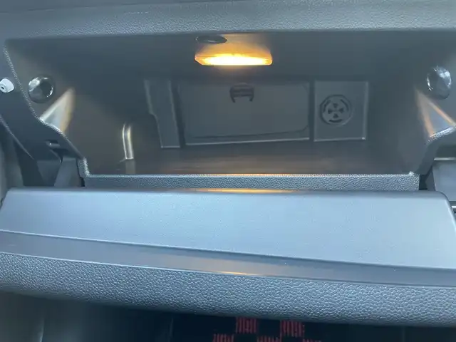 ＭＩＮＩ ＢＭＷ ミニ クーパー ブリックレーンED 東京都 2022(令4)年 0.5万km ホワイト・シルバー コンフォートアクセス/アダプティブクルーズコントロール/純正ドライブレコーダー/純正ナビ/バックカメラ/ミニドライビングモード/ドライビングアシスタントパッケージ/ETC2.0/衝突被害軽減ブレーキ/レーンキープアシスト