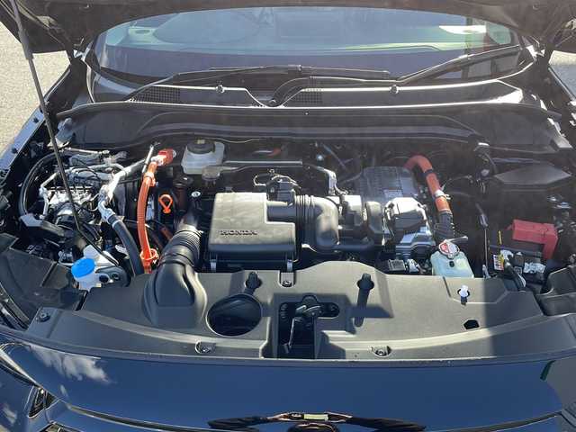 ホンダ ヴェゼル ハイブリッド e:HEV Z 山口県 2025(令7)年 0.1千km クリスタルブラックパール 登録済未使用車/純正メーカーナビ/・Bluetooth接続/・フルセグTV/・apple car play/・android auto/・AM/FM/・USB入力端子/・C端子入力/・バックカメラ/ビルトインETC2.0/Honda SENSING/・衝突軽減ブレーキ/・踏み間違い衝突軽減システム/・急アクセル抑制機能/・路外逸脱抑制機能/・歩行者事故低減ステアリング/・渋滞追従機能付アダプティブクルーズコントロール/・車線維持支援システム/・トラフィックジャムアシスト/・先行車発進お知らせ機能/・標識認識機能/・フロントワイドビューカメラ/・アダプティブドライビングビーム/パドルシフト/パワーバックドア/ワイヤレス充電/ダウンヒルアシストコントロール/スマートキー/プッシュスタート/スペアキー1本/電子パーキング/ハーフレザーシート/シートヒーター/ハンドルヒーター/ウィンカーミラー/純正LED/純正18インチアルミホイール/保証書/取り扱い説明書