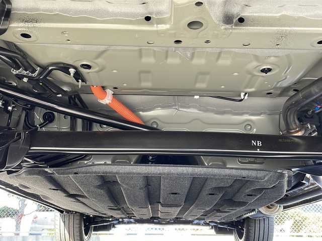 ホンダ ヴェゼル ハイブリッド e:HEV Z 山口県 2025(令7)年 0.1千km クリスタルブラックパール 登録済未使用車/純正メーカーナビ/・Bluetooth接続/・フルセグTV/・apple car play/・android auto/・AM/FM/・USB入力端子/・C端子入力/・バックカメラ/ビルトインETC2.0/Honda SENSING/・衝突軽減ブレーキ/・踏み間違い衝突軽減システム/・急アクセル抑制機能/・路外逸脱抑制機能/・歩行者事故低減ステアリング/・渋滞追従機能付アダプティブクルーズコントロール/・車線維持支援システム/・トラフィックジャムアシスト/・先行車発進お知らせ機能/・標識認識機能/・フロントワイドビューカメラ/・アダプティブドライビングビーム/パドルシフト/パワーバックドア/ワイヤレス充電/ダウンヒルアシストコントロール/スマートキー/プッシュスタート/スペアキー1本/電子パーキング/ハーフレザーシート/シートヒーター/ハンドルヒーター/ウィンカーミラー/純正LED/純正18インチアルミホイール/保証書/取り扱い説明書