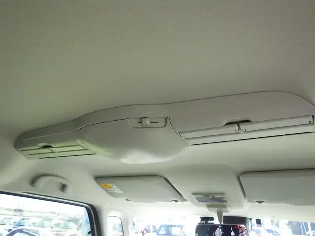 スズキ スペーシア カスタム HYBRID XS ターボ 千葉県 2019(平31)年 5.5万km ピュアホワイトP レーダーブレーキサポート/アイドリングストップ/クルーズコントロール/ヘッドアップディスプレイ/両側パワースライドドア/社外SDナビ/地デジTV/【DVD/CD再生機能　Bluetooth接続】/全方位モニター/ドライブレコーダー（前後撮影）/革巻きステアリング/パドルシフト/ETC/LEDヘッドライト/フォグライト/ウインカーミラー/リアコーナーセンサー/純正15インチアルミホイル/サイド/カーテンエアバッグ/携帯リモコン