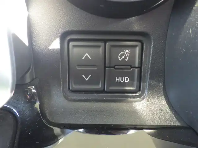 スズキ スペーシア カスタム HYBRID XS ターボ 千葉県 2019(平31)年 5.5万km ピュアホワイトP レーダーブレーキサポート/アイドリングストップ/クルーズコントロール/ヘッドアップディスプレイ/両側パワースライドドア/社外SDナビ/地デジTV/【DVD/CD再生機能　Bluetooth接続】/全方位モニター/ドライブレコーダー（前後撮影）/革巻きステアリング/パドルシフト/ETC/LEDヘッドライト/フォグライト/ウインカーミラー/リアコーナーセンサー/純正15インチアルミホイル/サイド/カーテンエアバッグ/携帯リモコン