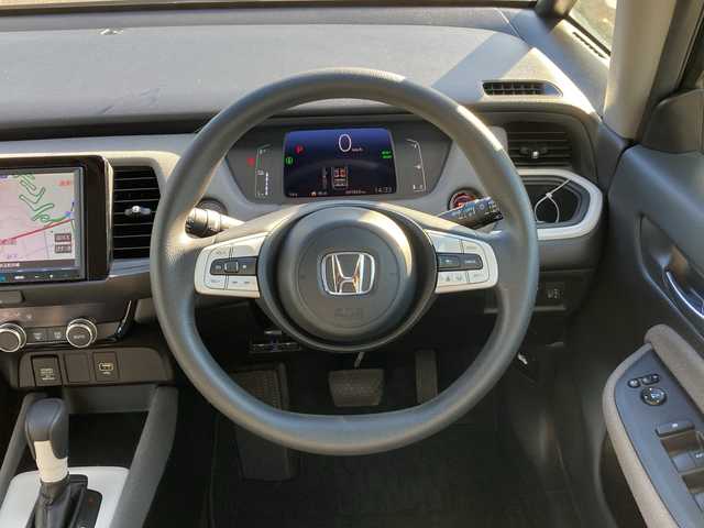 ホンダ フィット e:HEVクロスター 佐賀県 2020(令2)年 4.2万km クリスタルブラックパール Gathers8インチナビ/バックカメラ/衝突被害軽減ブレーキ/路線逸脱警報/コーナーセンサー/アダプティブクルーズコントロール/電動パーキングブレーキ/オートブレーキホールド/ドライブレコーダー/ETC/プッシュスタート/スマートキー/ステアリングリモコン/LEDヘッドライト/フォグライト/純正アルミホイール