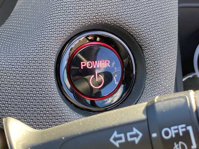 ホンダ フィット e:HEVクロスター 佐賀県 2020(令2)年 4.2万km クリスタルブラックパール Gathers8インチナビ/バックカメラ/衝突被害軽減ブレーキ/路線逸脱警報/コーナーセンサー/アダプティブクルーズコントロール/電動パーキングブレーキ/オートブレーキホールド/ドライブレコーダー/ETC/プッシュスタート/スマートキー/ステアリングリモコン/LEDヘッドライト/フォグライト/純正アルミホイール