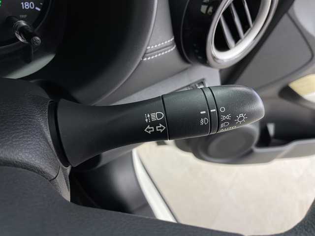 日産 キックス X 鹿児島県 2020(令2)年 3.3万km ブリリアントホワイトパール/ピュアブラック 2トーン 純正9インチナビ/（AM/FM/CD/DVD/Bluetooth/フルセグ）/アラウンドビューモニター/ビルトインETC/ドライブレコーダー/インテリジェントルームミラー/エマージェンシーブレーキ/プロパイロット/ハーフレザーシート/シートヒーター/ステアリングリモコン/LEDヘッドライト/オートライト/純正17インチＡＷ/プッシュスタート/スマートキ―