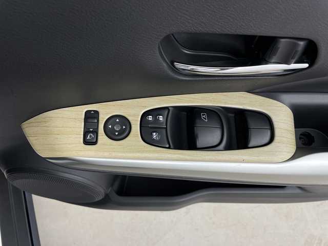 日産 キックス X 鹿児島県 2020(令2)年 3.3万km ブリリアントホワイトパール/ピュアブラック 2トーン 純正9インチナビ/（AM/FM/CD/DVD/Bluetooth/フルセグ）/アラウンドビューモニター/ビルトインETC/ドライブレコーダー/インテリジェントルームミラー/エマージェンシーブレーキ/プロパイロット/ハーフレザーシート/シートヒーター/ステアリングリモコン/LEDヘッドライト/オートライト/純正17インチＡＷ/プッシュスタート/スマートキ―