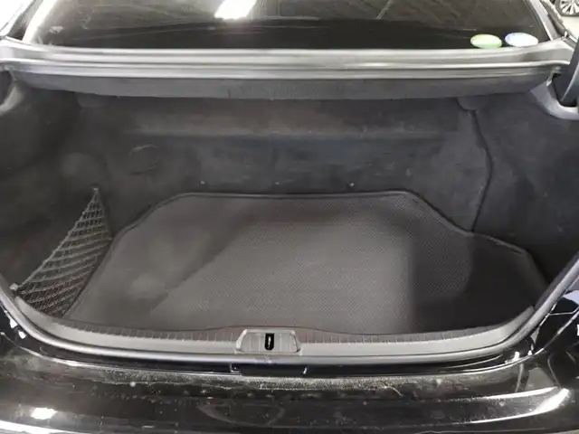 レクサス ＬＳ 600h バージョンC Iパック 宮崎県 2012(平24)年 6.3万km ブラック 4WD/衝突回避支援型プリクラシステム/純正ナビ/フルセグTV/バックカメラ/ビルトインETC/レーダークルーズコントロール/クリアランスソナー/前後プリクラッシュセーフティシステム/レーンキーピングアシスト/ブラインドスポットモニター/ステアリング連動LEDヘッドランプ/LEDフロントフォグランプ/本木製/革巻きコンビステアリング/ステアリングヒーター/ブラウンセミアニリン革シート/前席パワーシート/前席コンフォータブルエアシート/助手席オットマン/純正19インチFスポーツAW/スマートエントリー/スタートシステム/禁煙車