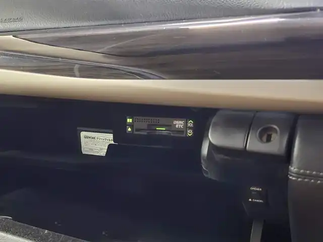 レクサス ＬＳ 600h バージョンC Iパック 宮崎県 2012(平24)年 6.3万km ブラック 4WD/衝突回避支援型プリクラシステム/純正ナビ/フルセグTV/バックカメラ/ビルトインETC/レーダークルーズコントロール/クリアランスソナー/前後プリクラッシュセーフティシステム/レーンキーピングアシスト/ブラインドスポットモニター/ステアリング連動LEDヘッドランプ/LEDフロントフォグランプ/本木製/革巻きコンビステアリング/ステアリングヒーター/ブラウンセミアニリン革シート/前席パワーシート/前席コンフォータブルエアシート/助手席オットマン/純正19インチFスポーツAW/スマートエントリー/スタートシステム/禁煙車