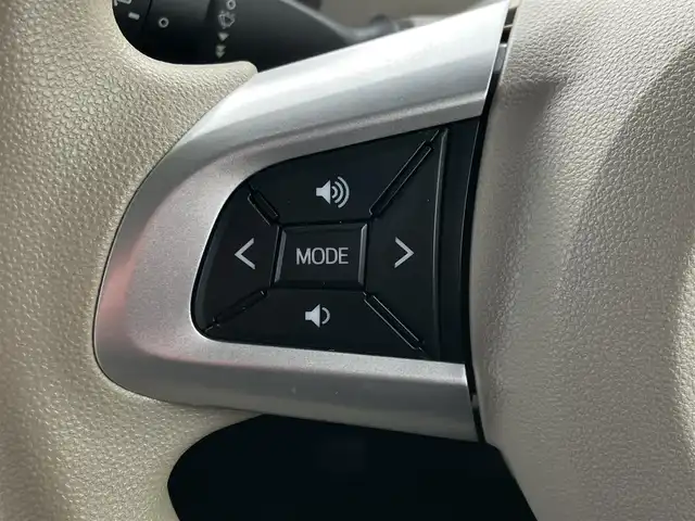 ダイハツ ムーヴ キャンバス X メイクアップ SA Ⅲ 道南・函館 2018(平30)年 6万km パールホワイトⅢ/ナチュラルベージュマイカメタリック 2トーン /純正ナビ//フルセグＴＶ//エンジンスターター//バックカメラ//レーンキープアシスト//衝突軽減ブレーキ//スマートキー//プッシュスタート//オートハイビーム//アイドリングストップ//フォグランプ