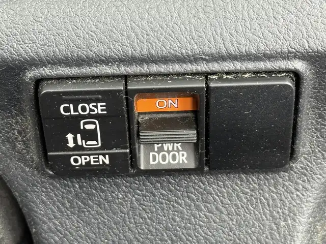 トヨタ シエンタ X 愛知県 2018(平30)年 12万km グリーンマイカM 純正7インチナビ/CD・DVD再生/Bluetooth/TV/バックカメラ/片側パワースライドドア/ステアスイッチ/ドアバイザー/横滑り防止/アイドリングストップ/純正フロアマット/電格ミラー/プッシュスタート/スマートキー