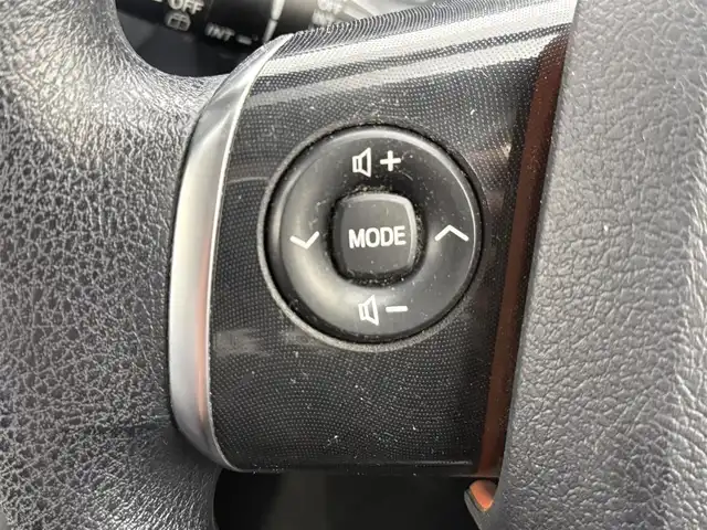 トヨタ シエンタ X 愛知県 2018(平30)年 12万km グリーンマイカM 純正7インチナビ/CD・DVD再生/Bluetooth/TV/バックカメラ/片側パワースライドドア/ステアスイッチ/ドアバイザー/横滑り防止/アイドリングストップ/純正フロアマット/電格ミラー/プッシュスタート/スマートキー