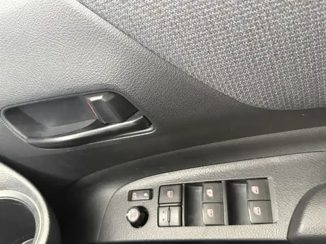 トヨタ シエンタ X 愛知県 2018(平30)年 12万km グリーンマイカM 純正7インチナビ/CD・DVD再生/Bluetooth/TV/バックカメラ/片側パワースライドドア/ステアスイッチ/ドアバイザー/横滑り防止/アイドリングストップ/純正フロアマット/電格ミラー/プッシュスタート/スマートキー