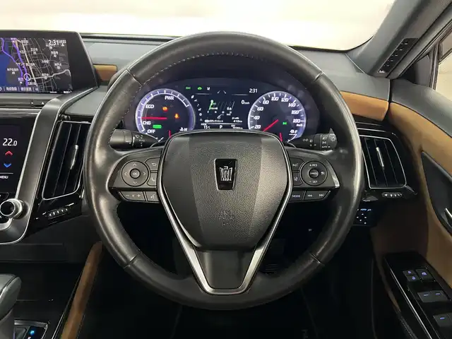 トヨタ クラウン ハイブリッド S エレガンススタイル 兵庫県 2019(令1)年 7.9万km プレシャスブラックパール 特別仕様車/ハーフレザーシート/純正18インチAW/ハイパークロームメッキメタリック塗装/トヨタセーフティセンス/ACC　LKA　BSM　RCTA/衝突軽減ブレーキ/純正ナビ/バックカメラ/ETC/パワーシート/シートヒーター/プッシュスタート/スマートキー/純正フロアマット