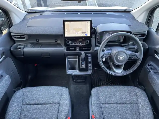 トヨタ シエンタ ハイブリッド Z 東京都 2025(令7)年 0.2万km プラチナホワイトパールマイカ ワンオーナー　/純正ディスプレィオーディオ　/・BluetoothAudio/・AppleCarPlay/AnddroidAuto/リアサーキュレーター　/アラウンドビューモニター　/両側パワースライドドア　/電動パーキングブレーキ　/ブラインドスポットモニター /セーフティ-センス　/（衝突回避支援パッケージ）/・プリクラシュセーフティ/・レーンディパーチャーアラート/・レーントレーンシングアシスト/・レーダークルーズコントロール/・アダプティブクルーズコントロール/・ロードサインアシスト/前方ドライブレコーダー/プッシュエンジンスタート/Wエアバック＆ABS/LEDライト