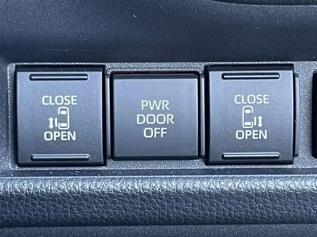 トヨタ シエンタ ハイブリッド Z 東京都 2025(令7)年 0.2万km プラチナホワイトパールマイカ ワンオーナー　/純正ディスプレィオーディオ　/・BluetoothAudio/・AppleCarPlay/AnddroidAuto/リアサーキュレーター　/アラウンドビューモニター　/両側パワースライドドア　/電動パーキングブレーキ　/ブラインドスポットモニター /セーフティ-センス　/（衝突回避支援パッケージ）/・プリクラシュセーフティ/・レーンディパーチャーアラート/・レーントレーンシングアシスト/・レーダークルーズコントロール/・アダプティブクルーズコントロール/・ロードサインアシスト/前方ドライブレコーダー/プッシュエンジンスタート/Wエアバック＆ABS/LEDライト