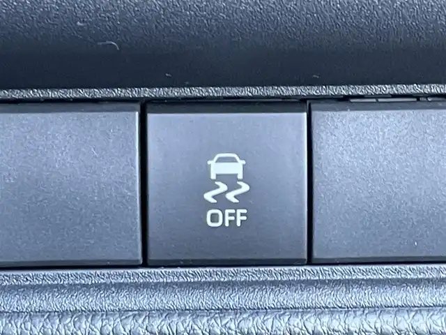 トヨタ シエンタ ハイブリッド Z 東京都 2025(令7)年 0.2万km プラチナホワイトパールマイカ ワンオーナー　/純正ディスプレィオーディオ　/・BluetoothAudio/・AppleCarPlay/AnddroidAuto/リアサーキュレーター　/アラウンドビューモニター　/両側パワースライドドア　/電動パーキングブレーキ　/ブラインドスポットモニター /セーフティ-センス　/（衝突回避支援パッケージ）/・プリクラシュセーフティ/・レーンディパーチャーアラート/・レーントレーンシングアシスト/・レーダークルーズコントロール/・アダプティブクルーズコントロール/・ロードサインアシスト/前方ドライブレコーダー/プッシュエンジンスタート/Wエアバック＆ABS/LEDライト