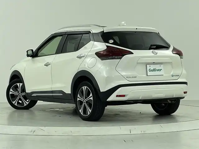 日産 キックス X ツートーンインテリアED 大阪府 2021(令3)年 2.9万km ブリリアントホワイトパール プロパイロット/エマージェンシーブレーキ/アラウンドビューモニター/純正9インチナビ/フルセグTV/LEDヘッドライト/レザーシート/シートヒーター/ETC/デジタルインナーミラー/ハンドルヒーター/ドライブレコーダー