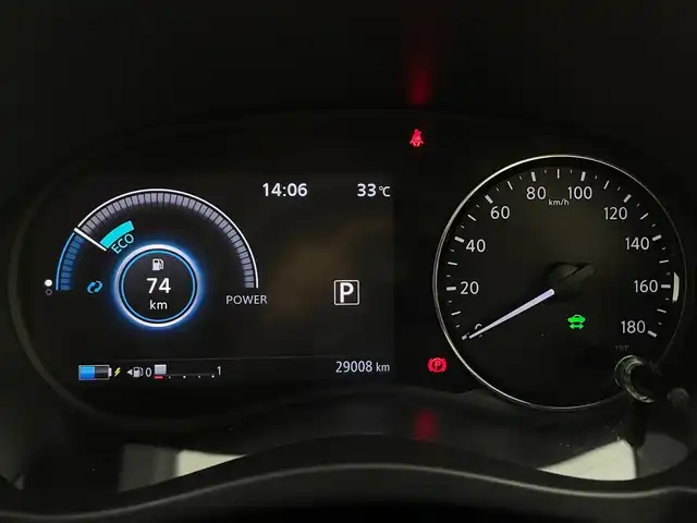日産 キックス X ツートーンインテリアED 大阪府 2021(令3)年 2.9万km ブリリアントホワイトパール プロパイロット/エマージェンシーブレーキ/アラウンドビューモニター/純正9インチナビ/フルセグTV/LEDヘッドライト/レザーシート/シートヒーター/ETC/デジタルインナーミラー/ハンドルヒーター/ドライブレコーダー