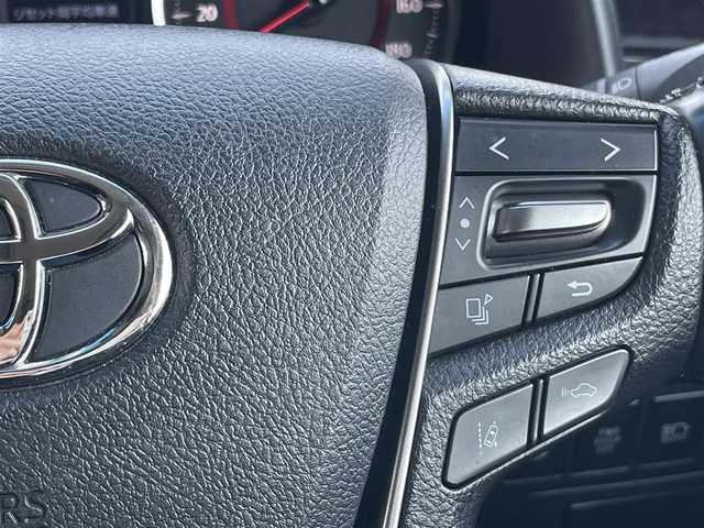トヨタ アルファード S Cパッケージ 千葉県 2018(平30)年 6.1万km ブラック サンルーフ/ALPINE 11インチナビ/(CD/DVD/BT/フルセグTV)/ALPINE フリップダウンモニター/両側パワースライドドア/ハンズフリーオートスライドドア/パワーバックドア/トヨタセーフティセンス/・プリクラッシュセーフティ/・車線逸脱警報/・レーダークルーズコントロール/・ハイビームアシスト/LEDオートヘッドライト/フォグランプ/純正18インチAW/レザーシート/シートヒーター/エアシート/パワーシート/メモリーシート/ステアリングヒーター/電子パーキングブレーキ/オートホールドスイッチ/プッシュスタート/スマートキー×2/ETC/ドライブレコーダー/取扱説明書/保証書