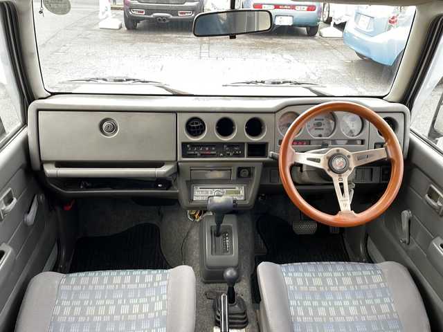スズキ ジムニー XS 愛知県 1997(平9)年 17.8万km マーキュリーシルバーメタリック /ワンオーナー//新車保証書//取扱説明書//背面タイヤ//純正１６インチアルミ//ドアバイザー//フロアマット//純正オーディオ