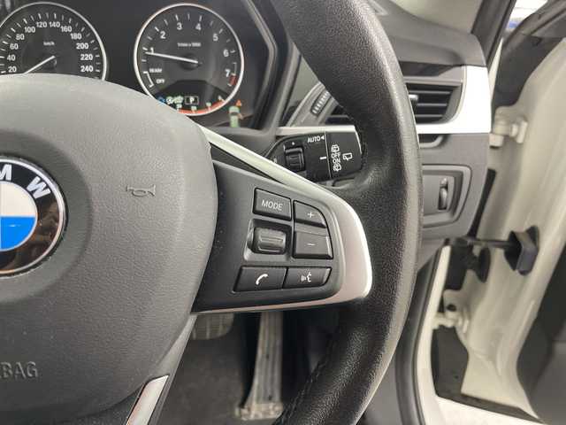 ＢＭＷ Ｘ１ xDrive 20i 道央・札幌 2015(平27)年 2.9万km 白 ・４WD/ターボ/・純正メーカーナビ/・DVD.CD.Bluetooth/・バックカメラ/・パワーバックドア/・ハーフレザーシート/・LEDライト/フォグランプ/・クルーズコントロール/・ETC/・