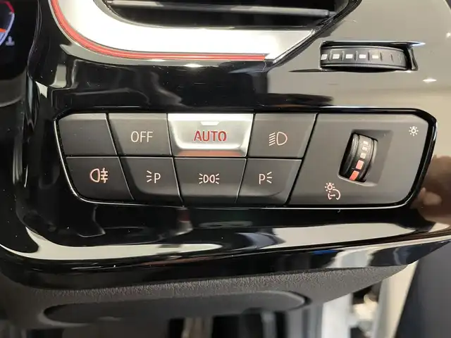 ＢＭＷ Ｚ４ sDrive20i Mスポーツ 熊本県 2020(令2)年 3.9万km アルピンホワイトⅢ ・スマートキー/・プッシュスタート/・インテリジェントセーフティ/・PDC自動起動/・アクチィブPDC緊急ブレーキ/・パーキングアシスト/・注意喚起アシスト/・オートハイビーム/・黒革シート/・シートヒーター /・パワーシート/・純正HDDナビ/　【Bluetooth・USB・AppleCarPlay】/・harman/kardonサウンドシステム/・バックカメラ/・ETC/・ドライブレコーダー(前方録画)/・LEDヘッドランプ/・純正マット