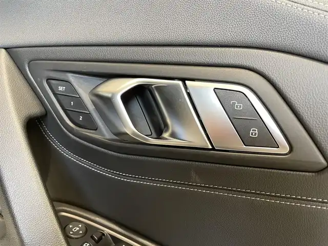 ＢＭＷ Ｚ４ sDrive20i Mスポーツ 熊本県 2020(令2)年 3.9万km アルピンホワイトⅢ ・スマートキー/・プッシュスタート/・インテリジェントセーフティ/・PDC自動起動/・アクチィブPDC緊急ブレーキ/・パーキングアシスト/・注意喚起アシスト/・オートハイビーム/・黒革シート/・シートヒーター /・パワーシート/・純正HDDナビ/　【Bluetooth・USB・AppleCarPlay】/・harman/kardonサウンドシステム/・バックカメラ/・ETC/・ドライブレコーダー(前方録画)/・LEDヘッドランプ/・純正マット